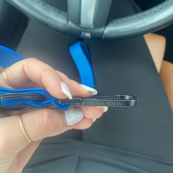BOTTEGA VENETA LEATHER LANIARD - Picture 4 of 8